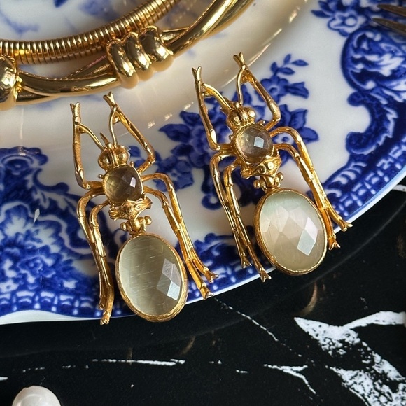 Real Authentic Natural Stone Insect Drop Unique High Quality Earrings - Picture 4 of 5